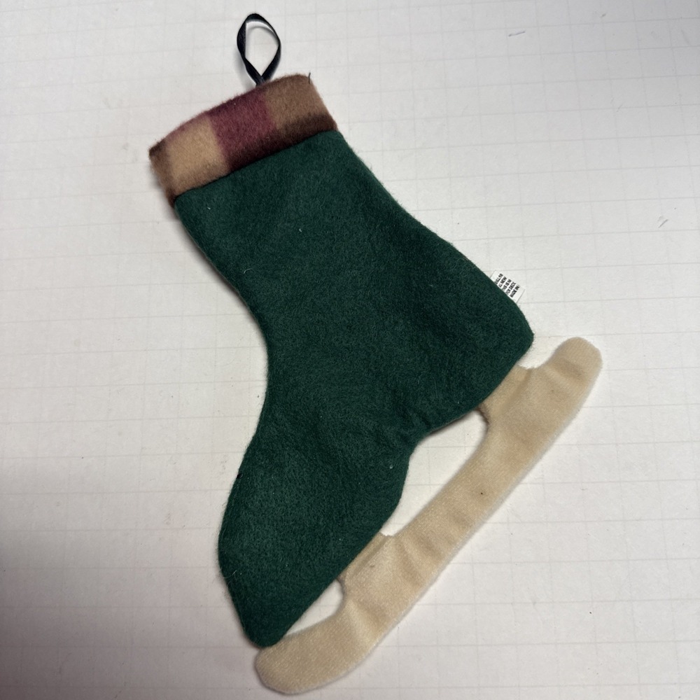 Felt Snow Flakes Figure/Ice Skate Ornament - Picture 2 of 4